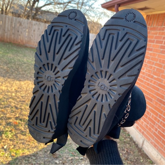 Black Alisia UGG Boots - Picture 4 of 7